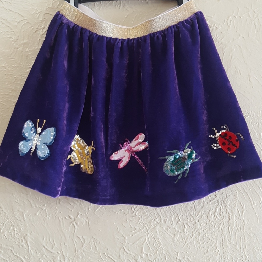 Mini Boden velvet skirt.